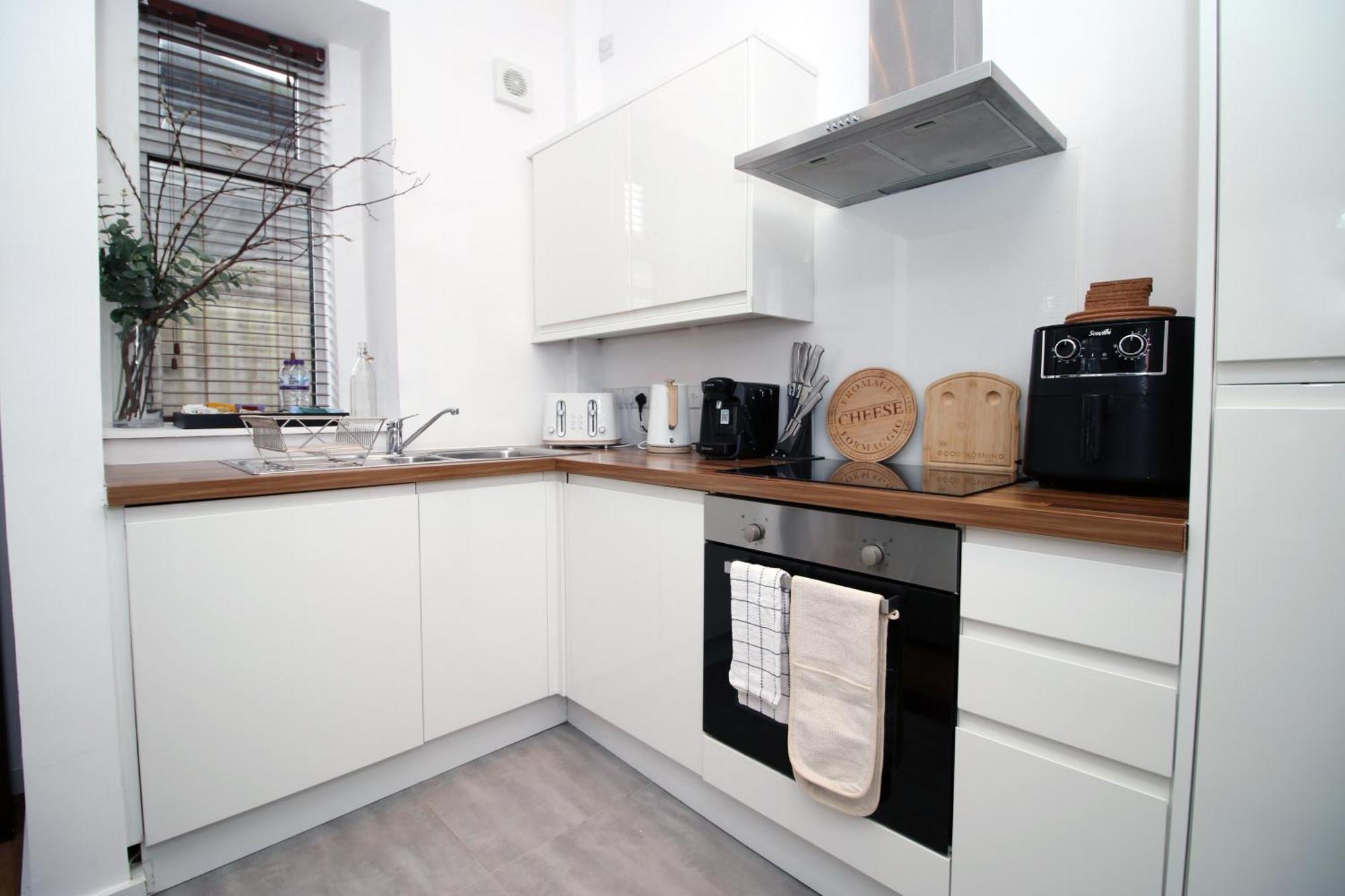 Coastal Penarth Dream! Close To Cardiff Superb Location Near Bars And Restaurants! Dog Friendly And Welcome Breakfast Pack! エクステリア 写真